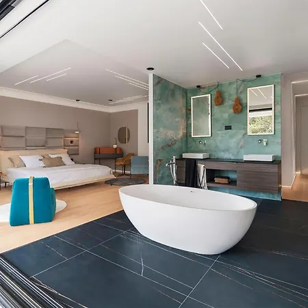 Lovely In With Kitchen Hotel