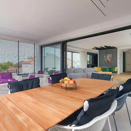 Lovely In With Kitchen